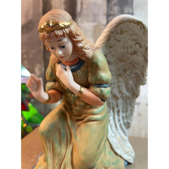 Kirkland Signature Nativity Replacement Figurine Angel from Set #75177 Vintage 1 - Picture 3 of 5